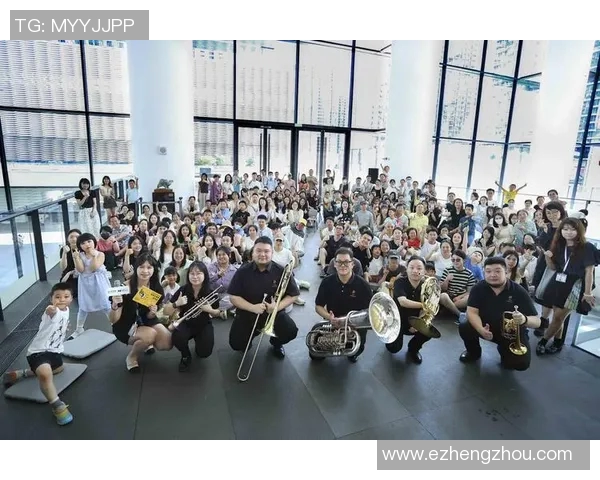 足球明星与篮球巨星的跨界对话与友谊碰撞的精彩瞬间