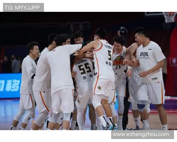 南京篮球队创下速度新纪录引发热议全队士气高涨奋力拼搏迎接新挑战
